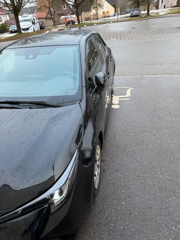 Gebraucht Toyota Corolla 116 PS (85 kW) 2019 Schwarz Limousine