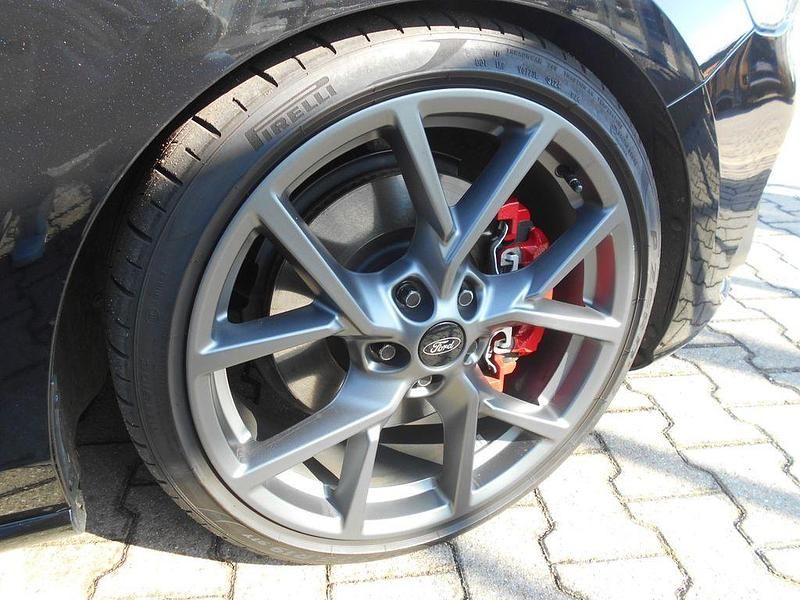 Gebraucht Ford Focus ST 280 PS (205 kW) 2024 Schwarz Limousine