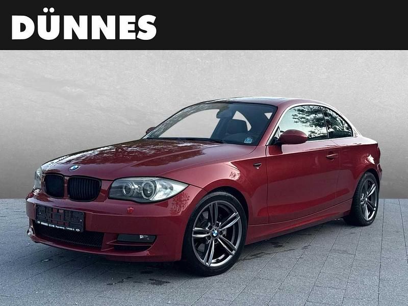 Rot (sedonarot metallic) Gebraucht 2009 BMW 125 Sport Line Kleinwagen | 14.990 € (Etwas zu teuer) - Bild 1/4