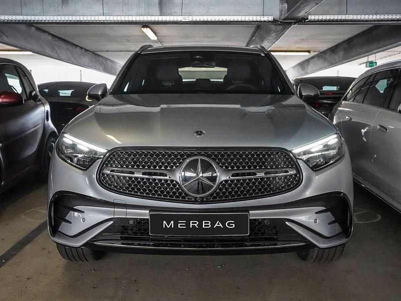 Gebraucht Mercedes GLC300e AMG 313 PS (230 kW) 2025 Hightech silber SUV