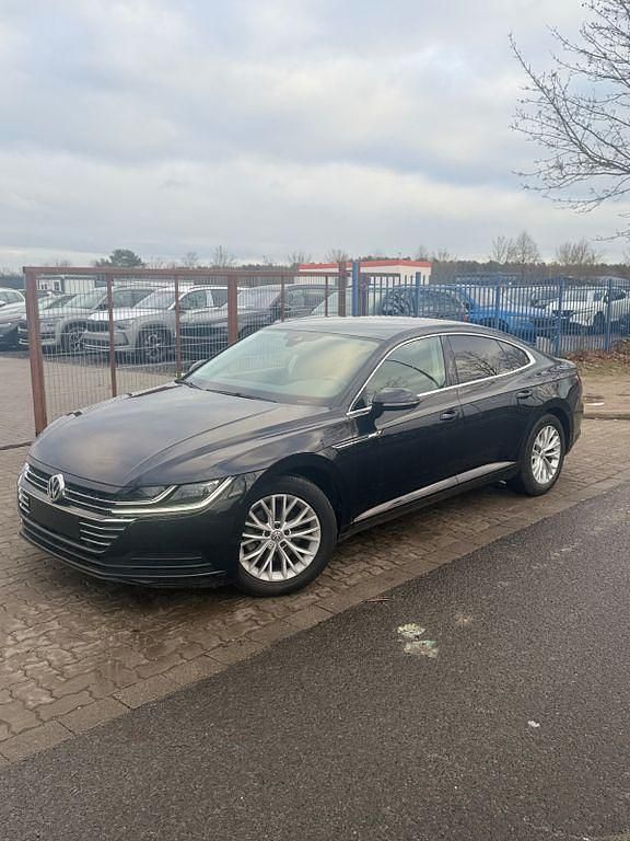 Gebraucht VW Arteon Basis 150 PS (110 kW) 2020 Schwarz Limousine