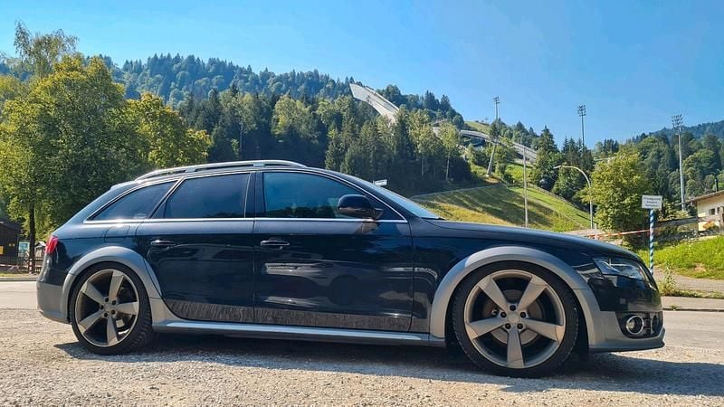 Schwarz Gebraucht 2010 Audi A4 Allroad S-Line Kombi | 9.650 € - Bild 1/4