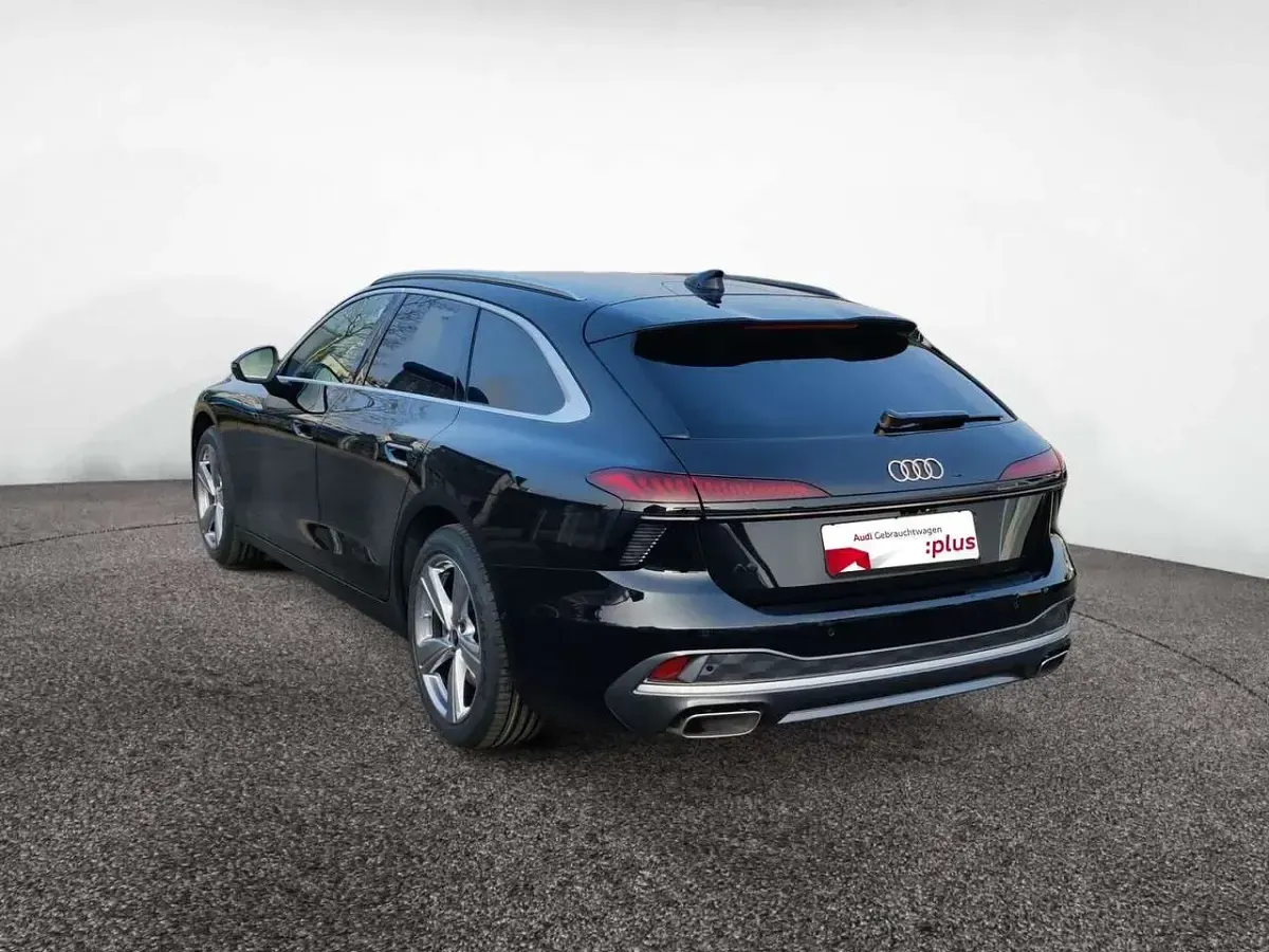 Gebraucht Audi A6 Ambiente 204 PS (150 kW) 2025 Mythosschwarz metallic Kombi