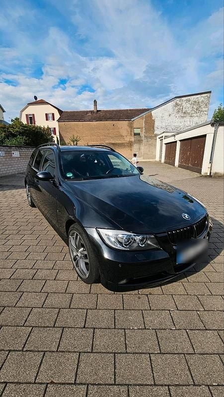 Schwarz Gebraucht 2006 BMW 318 Kombi | 2.500 € (Superpreis) - Bild 1/4