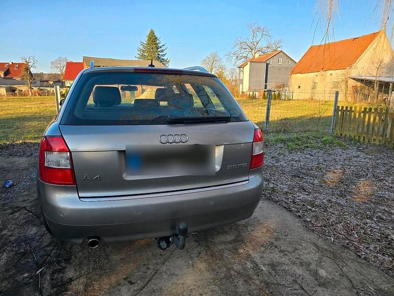 Gebraucht Audi A4 150 PS (110 kW) 2004 Silber Kombi