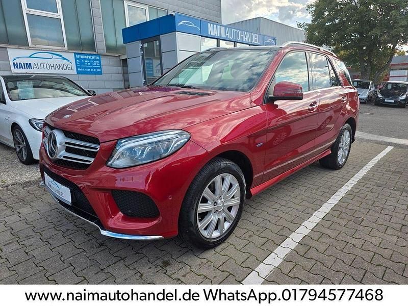 Rot Gebraucht 2016 Mercedes GLE500 SUV | 26.900 € (Teuer) - Bild 1/4