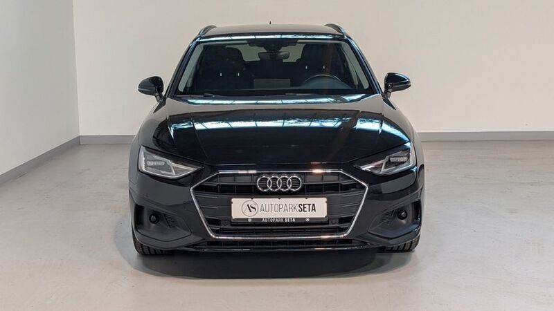 Gebraucht Audi A4 Ambiente 150 PS (110 kW) 2021 Schwarz Kombi