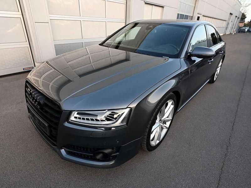 Gebraucht Audi S8 plus Sport 605 PS (444 kW) 2017 Daytonagrau perleffekt Limousine