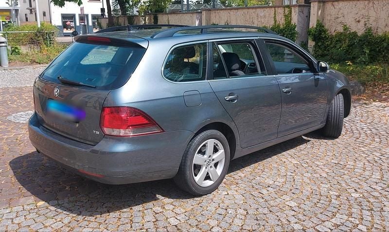 Gebraucht VW Golf VI 105 PS (77 kW) 2011 Grau Kleinwagen