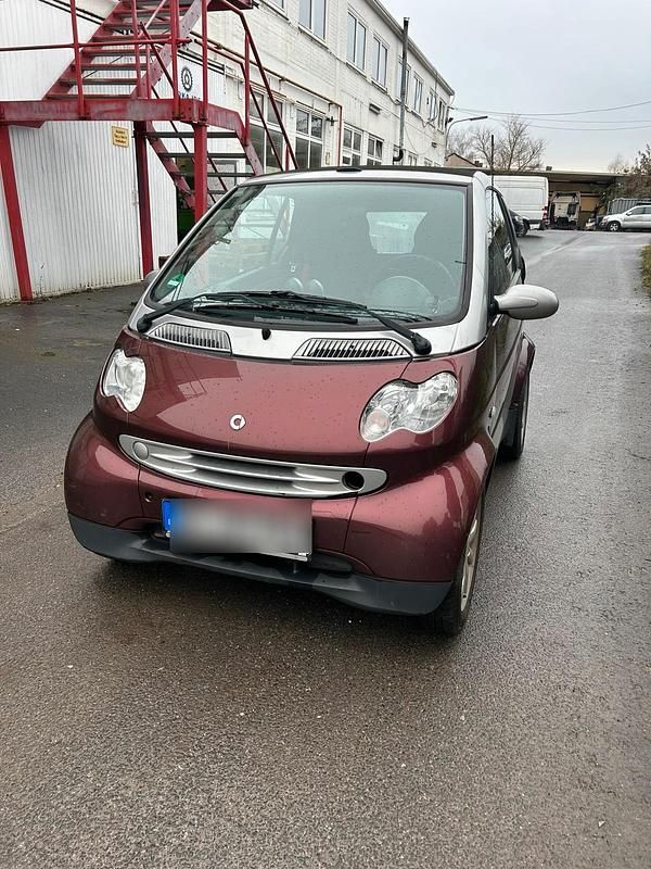 Grau Gebraucht 2005 Smart ForTwo Cabrio Cabrio | 2.800 € - Bild 1/4