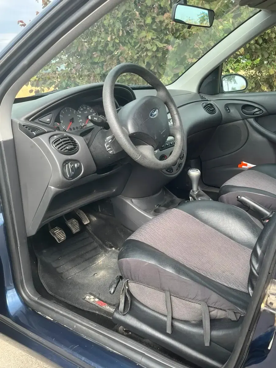 Gebraucht Ford Focus 115 PS (84 kW) 2004 Blau Kombi