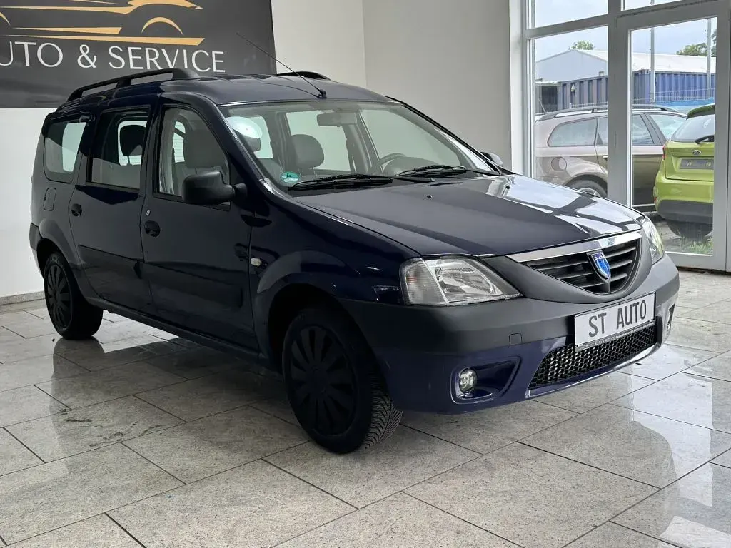 Gebraucht Dacia Logan Lauréate 86 PS (63 kW) 2008 Dacia blau marine Limousine