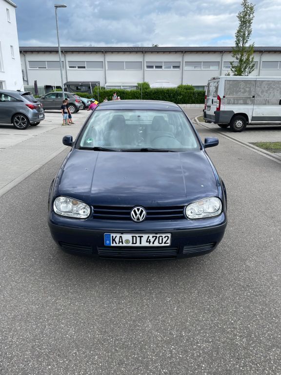 Blau Gebraucht 1999 VW Golf IV Limousine | 1.500 € (Fairer Preis) - Bild 1/4