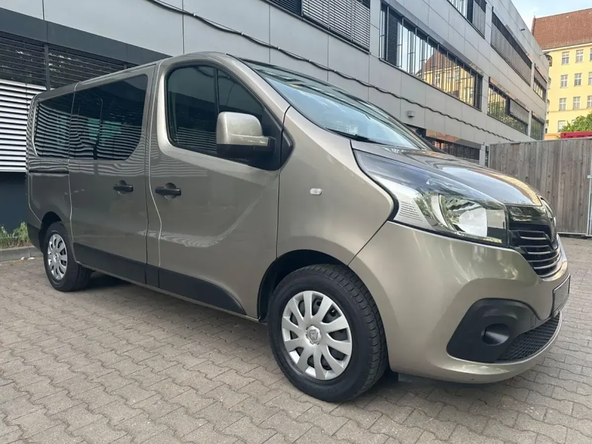 Brugt Renault Trafic 145 HK (106 kW) 2018 Grå MPV