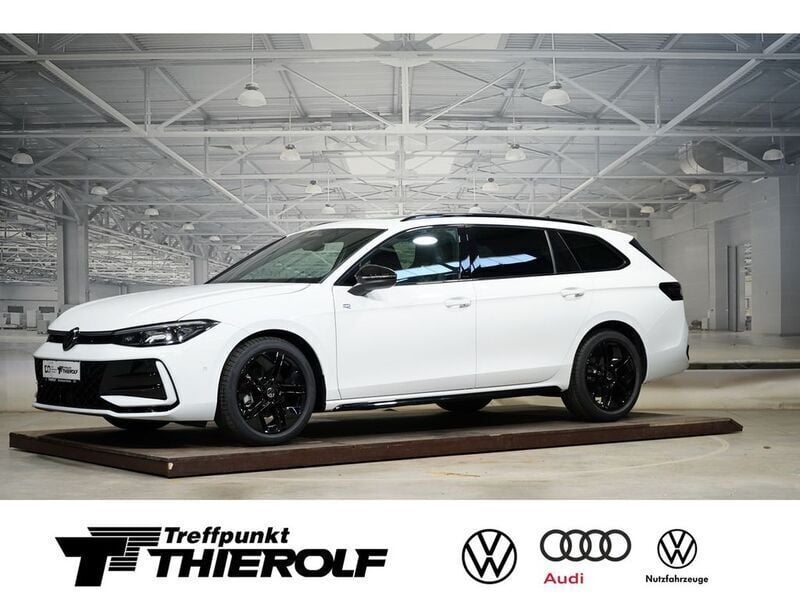 Pure white Neu 2025 VW Passat Style Kombi | 54.480 € (Teuer) - Bild 1/4