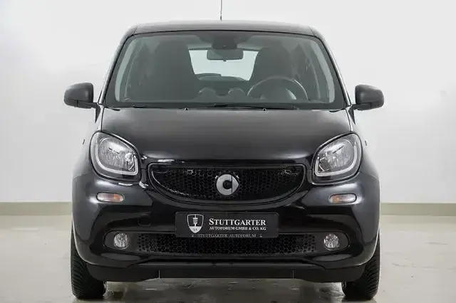 Gebraucht Smart ForFour Passion 90 PS (66 kW) 2016 Schwarz Kleinwagen