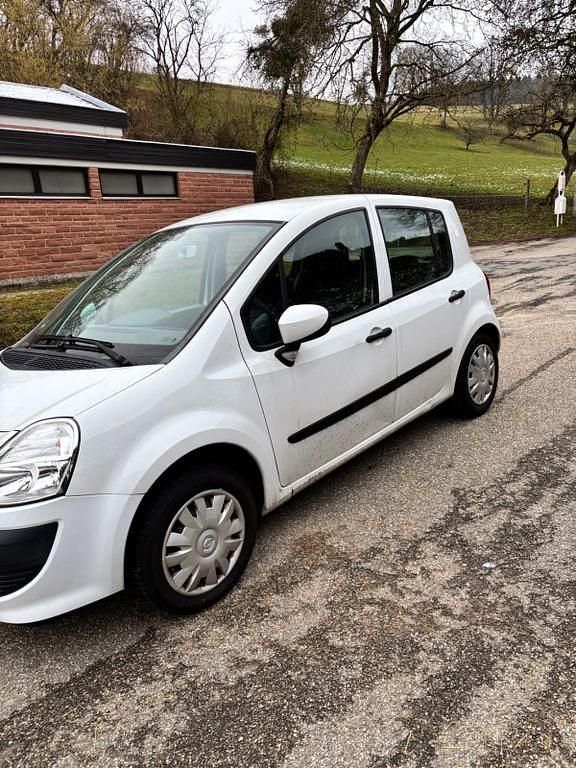 Gebraucht Renault Modus 75 PS (55 kW) 2010 Weiß Van / Kleinbus