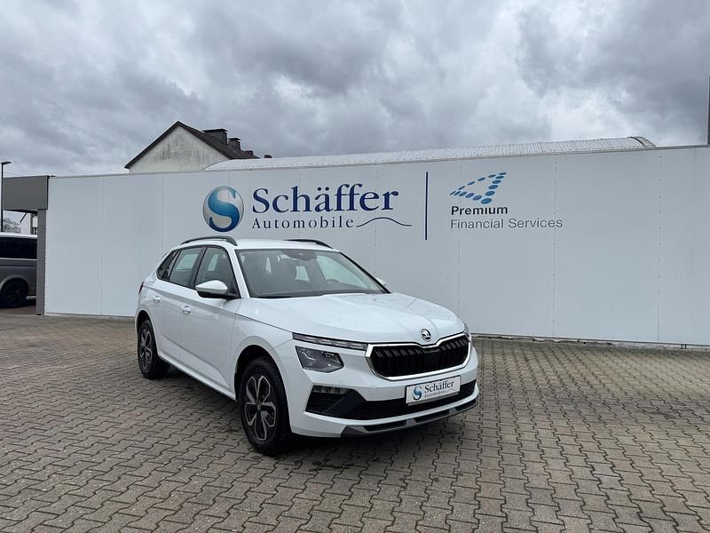 Neu Skoda Kamiq 116 PS (85 kW) 2026 Graphite grau metallic graphite grau metallic SUV