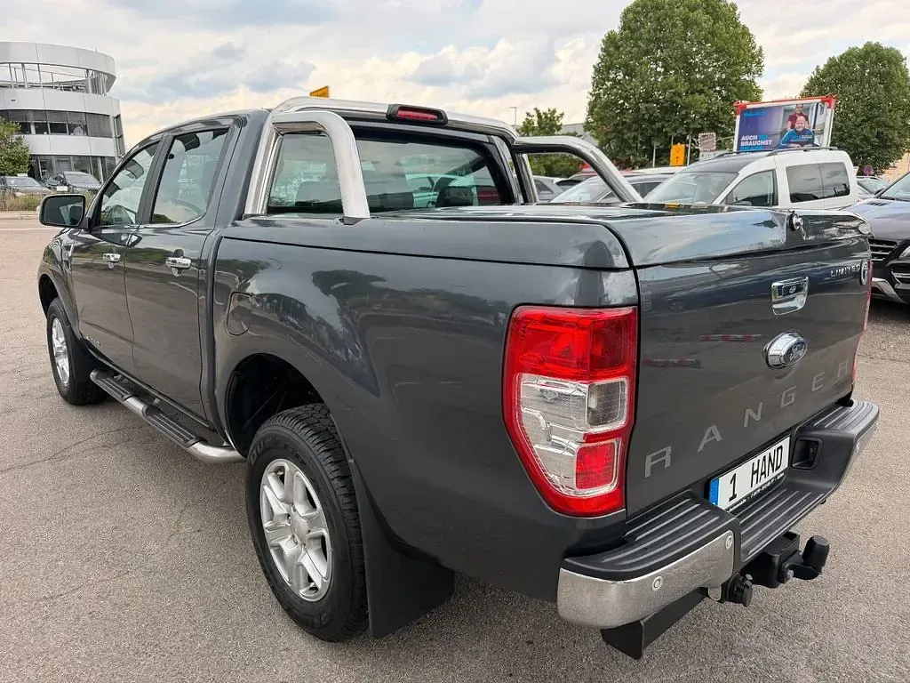 Gebraucht Ford Ranger Limited 150 PS (110 kW) 2015 Grau Pickup