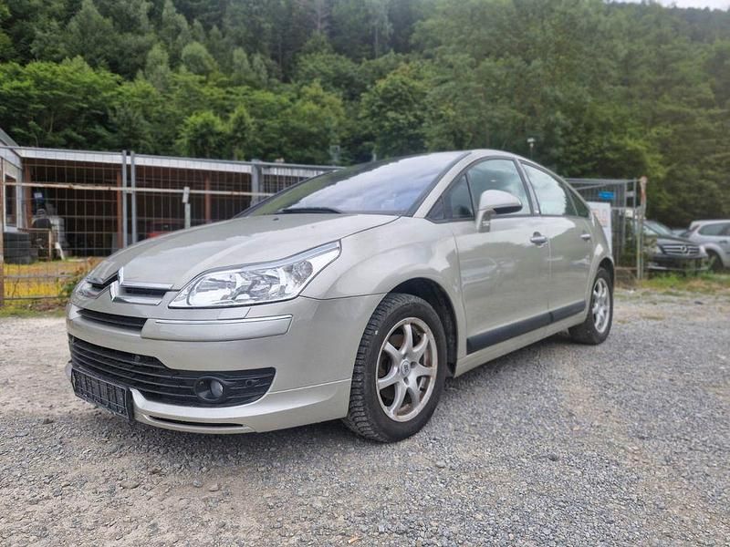 Grau Gebraucht 2008 Citroën C4 Exclusive Limousine | 3.790 € (Fairer Preis) - Bild 1/4