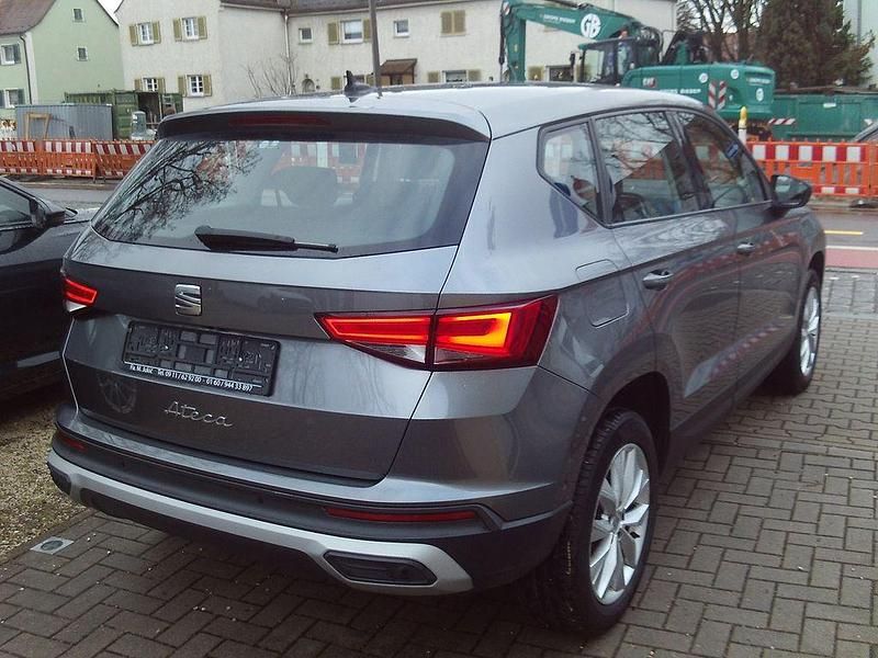 Gebraucht Seat Ateca Style 150 PS (110 kW) 2022 Grau SUV