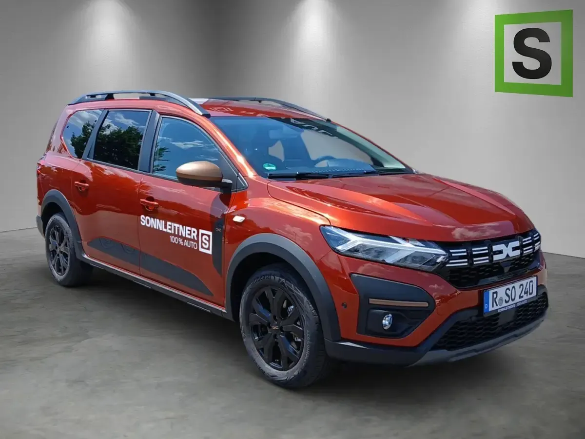 Gebraucht Dacia Jogger Extreme 110 PS (80 kW) 2025 Braun Van / Kleinbus