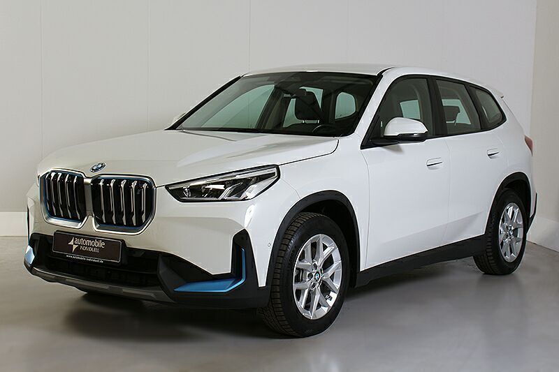 Gebraucht BMW iX1 Performance 225 kW (306 PS) 2022 Weiß SUV