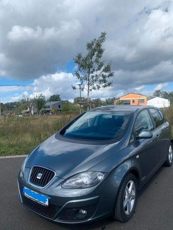 Grau Gebraucht 2013 Seat Altea Copa Van / Kleinbus | 5.500 € (Fairer Preis) - Bild 1/4