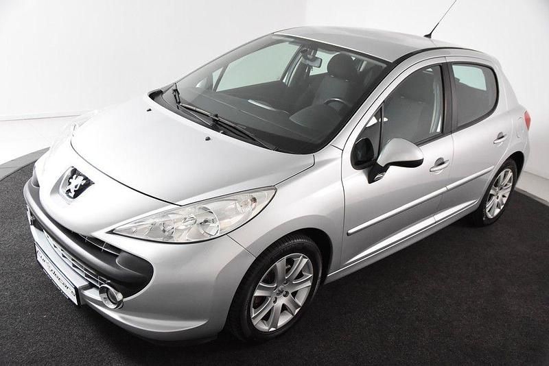 Usata Peugeot 207 120 CV (88 kW) 2008 Argento Berlina