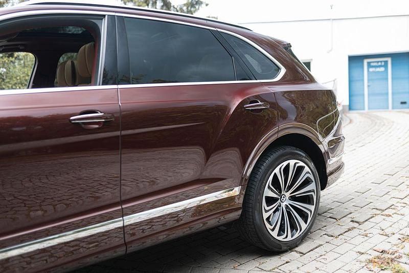 Gebraucht Bentley Bentayga 551 PS (405 kW) 2021 Braun SUV