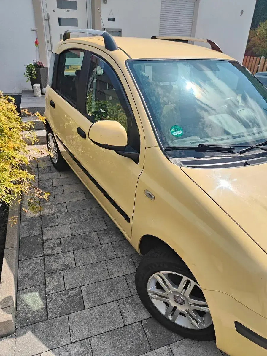 Gebraucht Fiat Panda 60 PS (44 kW) 2009 Gelb Kleinwagen