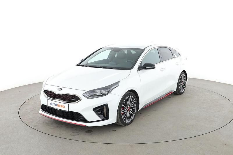 Weiß Gebraucht 2019 Kia ProCeed Kleinwagen | 20.960 € (Guter Preis) - Bild 1/3