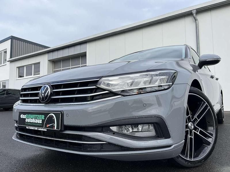 Grau Gebraucht 2023 VW Passat R-line Kombi | 26.860 € (Guter Preis) - Bild 1/4