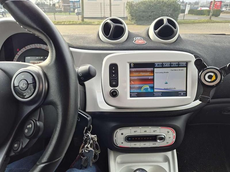 Gebraucht Smart ForFour Passion 71 PS (52 kW) 2018 Kleinwagen