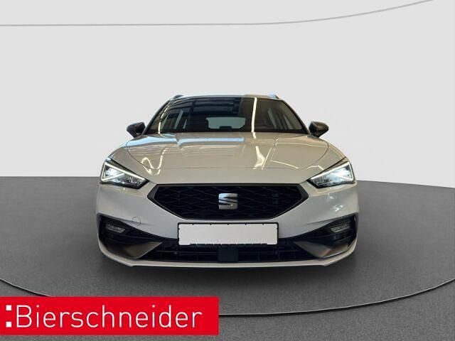 Weiss Gebraucht 2024 Seat Leon FR Kombi | 28.450 € (Fairer Preis) - Bild 1/1