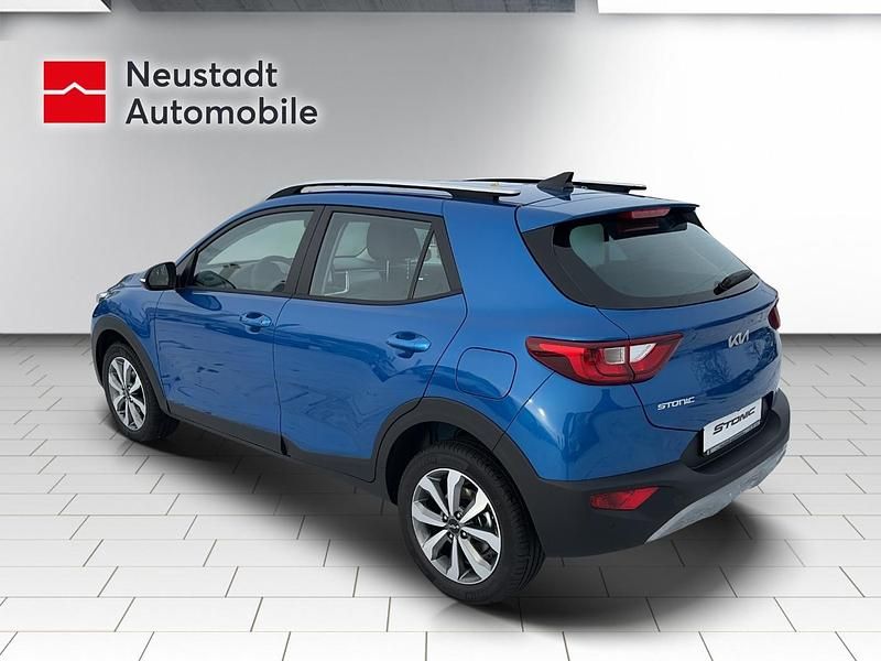 Gebraucht Kia Stonic Vision 84 PS (61 kW) 2023 Bathysblau SUV