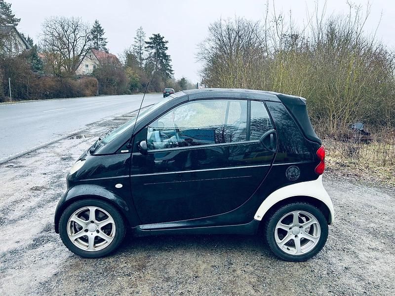 Gebraucht Smart ForTwo Cabrio 61 PS (44 kW) 2002 Schwarz Cabrio