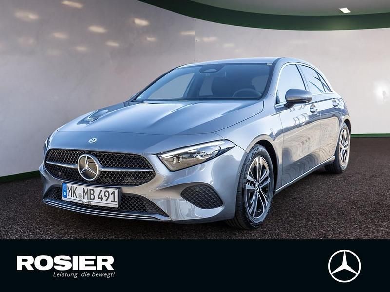 Gebraucht Mercedes A220 Advanced Plus 190 PS (139 kW) 2026 Grau / mountaingrau Limousine