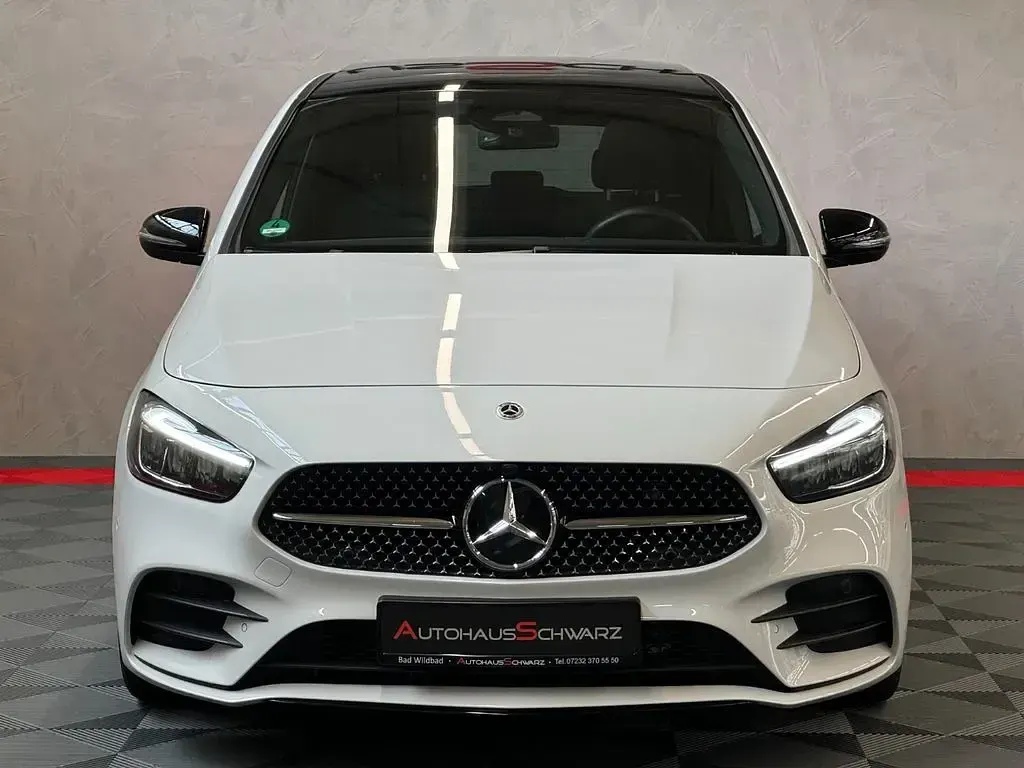 Gebraucht Mercedes 220 AMG 190 PS (139 kW) 2023 Weiß Limousine