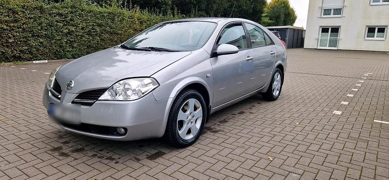 Grau Gebraucht 2003 Nissan Primera Limousine | 3.450 € (Fairer Preis) - Bild 1/4