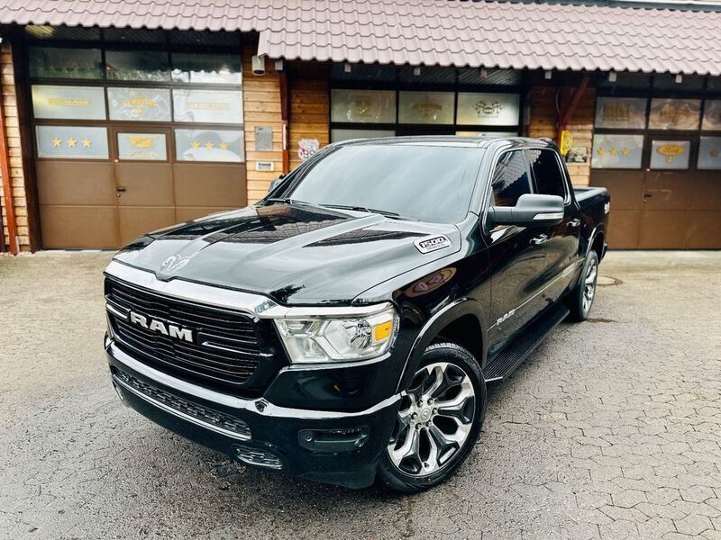 Schwarz Gebraucht 2020 Dodge Ram Abholung | 45.900 € (Guter Preis) - Bild 1/4