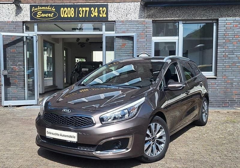 Braun Gebraucht 2018 Kia Ceed Sportswagon Attract Kombi | 8.580 € (Guter Preis) - Bild 1/4