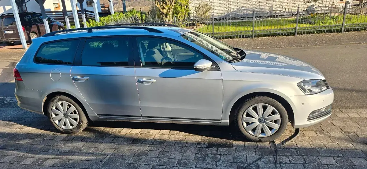Gebraucht VW Passat 140 PS (102 kW) 2014 Silber Kombi