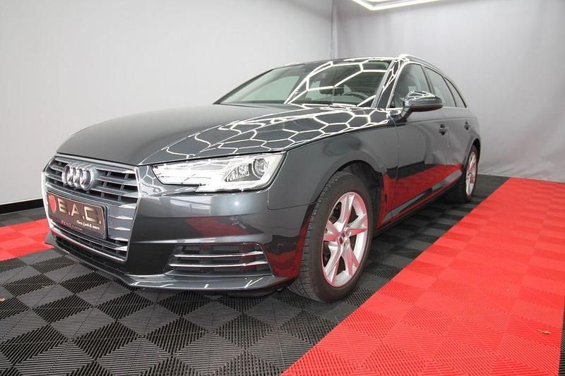 Gebraucht Audi A4 S-Line 150 PS (110 kW) 2016 Grau Kombi
