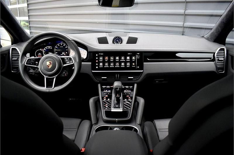 Gebraucht Porsche Cayenne 462 PS (339 kW) 2022 Grau SUV