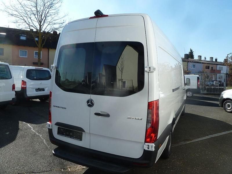 Gebraucht Mercedes Sprinter 170 PS (125 kW) 2022 Weiß Van