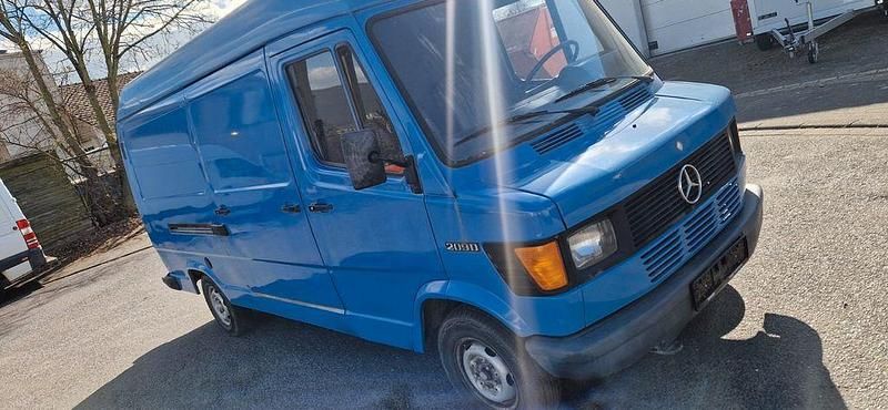 Blau Gebraucht 1987 Mercedes Sprinter Van | 5.450 € - Bild 1/4