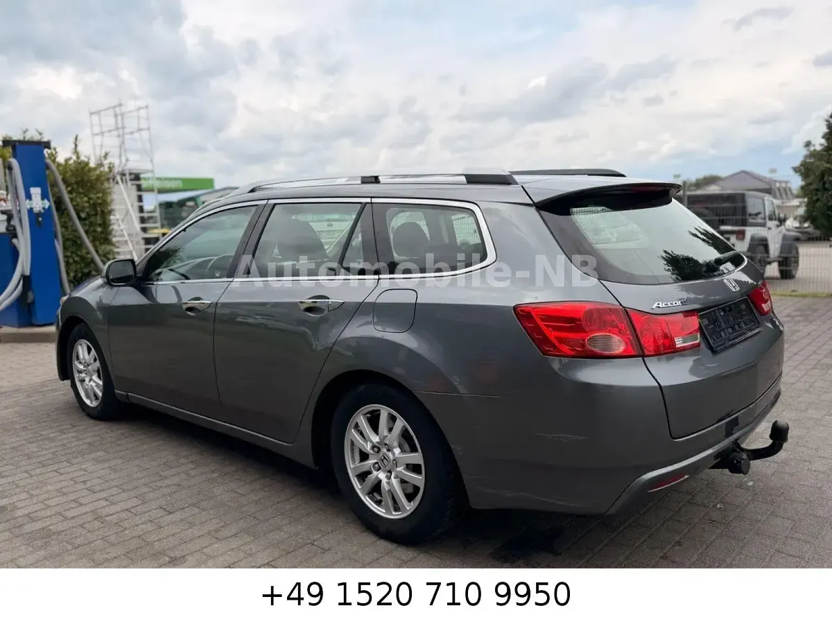 Gebraucht Honda Accord Elegance 150 PS (110 kW) 2011 Grau Kombi