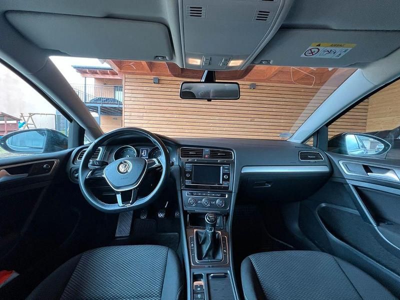 Gebraucht VW Golf Join 110 PS (80 kW) 2018 Schwarz Limousine