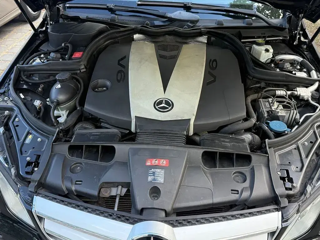 Gebraucht Mercedes E350 Avantgarde 231 PS (169 kW) 2010 Schwarz Cabrio